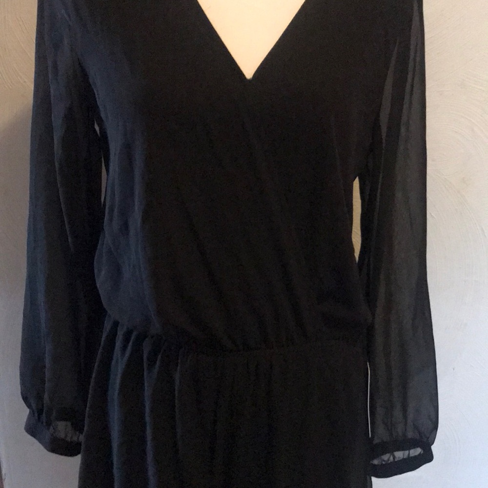 ⭐️SOLD⭐️New Express Black Romper Size M - Picture 3 of 6